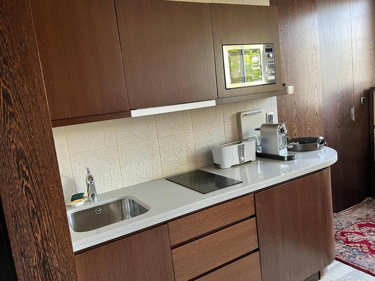 Studio Dans Le Quartier Luxe Нёйи-сюр-Сен Экстерьер фото