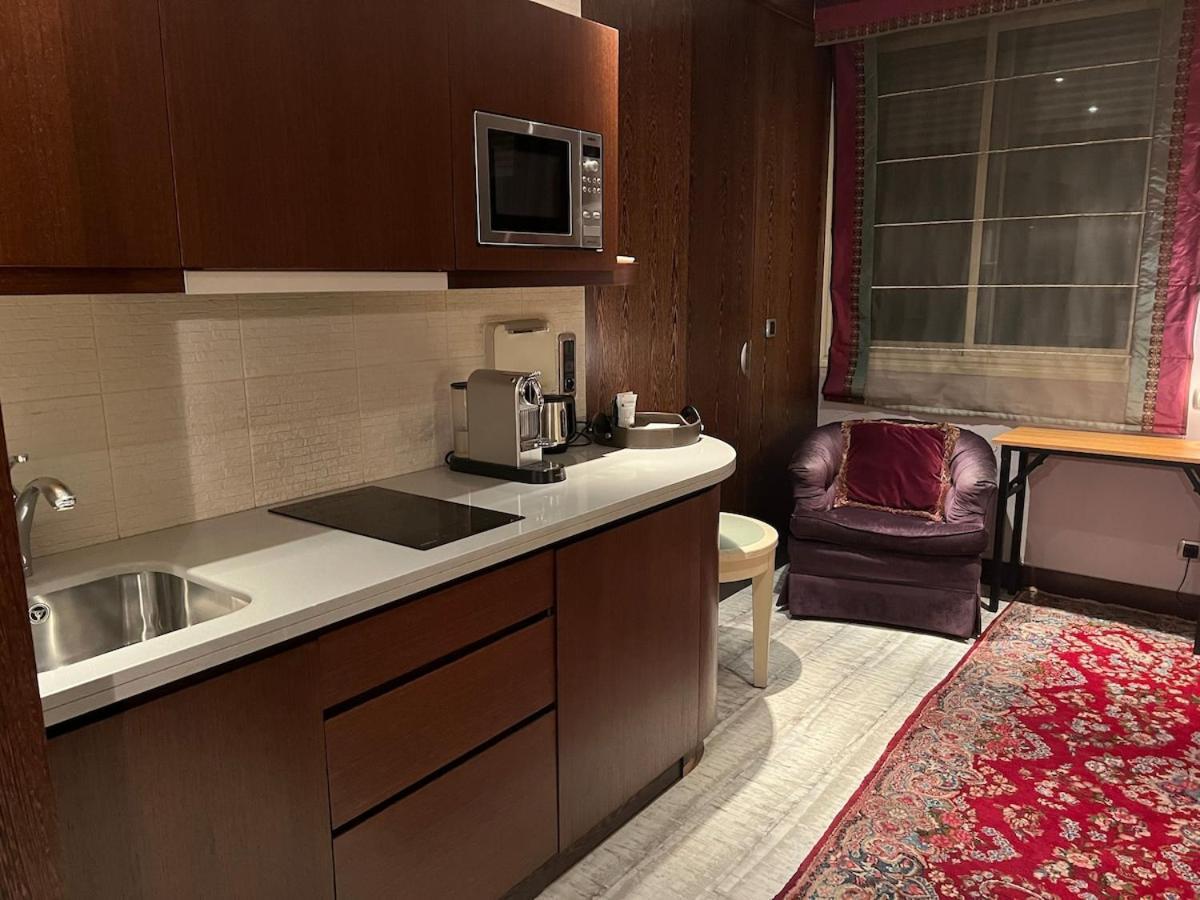 Studio Dans Le Quartier Luxe Нёйи-сюр-Сен Экстерьер фото